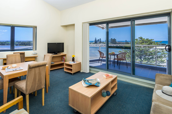 Central Coast Resorts Accommodation At Oaks Waterfront Resort