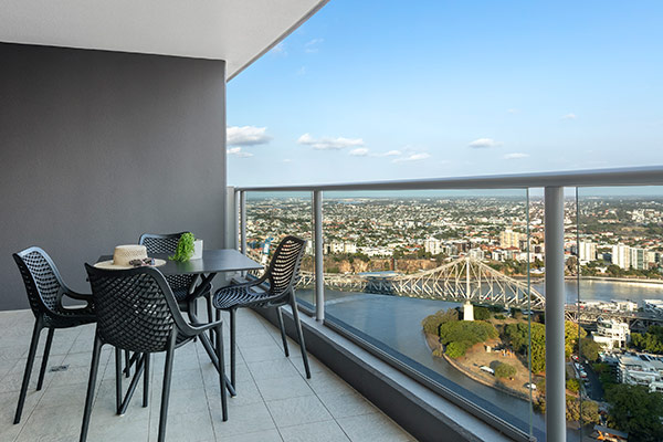 Oaks Brisbane Aurora Suites 1 Bedroom Apartment River View Balcony