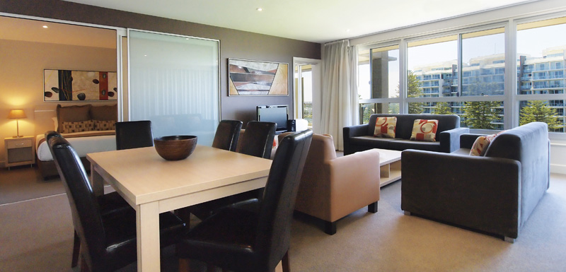 Oaks Plaza Pier Official Website Hotels Glenelg