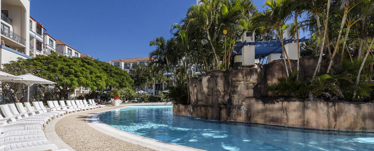 Oaks Calypso Plaza Official site Coolangatta